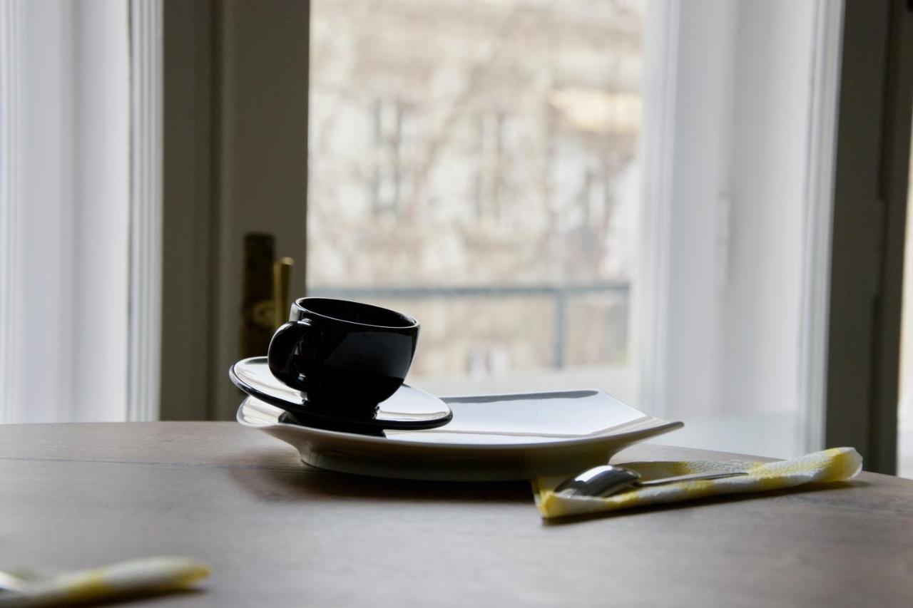 Standard Apartment by Hi5 - Kecskemeti street suite Budapest Bagian luar foto
