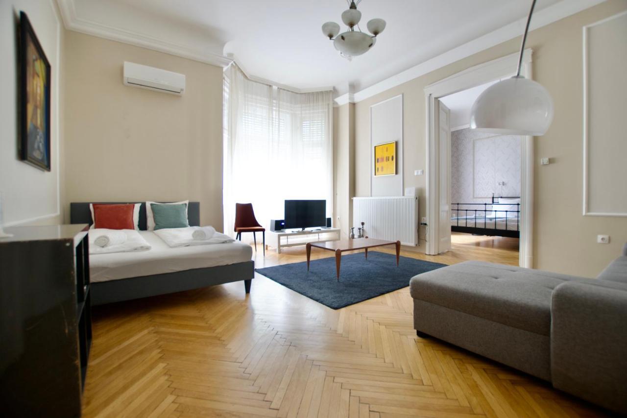 Standard Apartment by Hi5 - Kecskemeti street suite Budapest Bagian luar foto